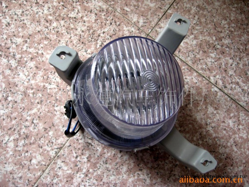 供應雪佛蘭.樂風.防霧燈。。汽車燈具工廠,批發,進口,代購