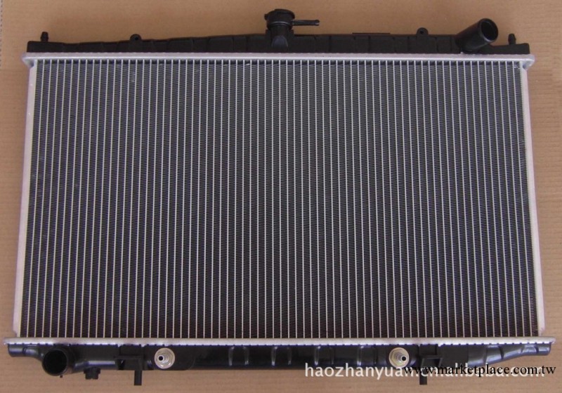 供應高品質尼桑風神藍鳥U13汽車水箱/汽車散熱器/汽車冷凝器工廠,批發,進口,代購