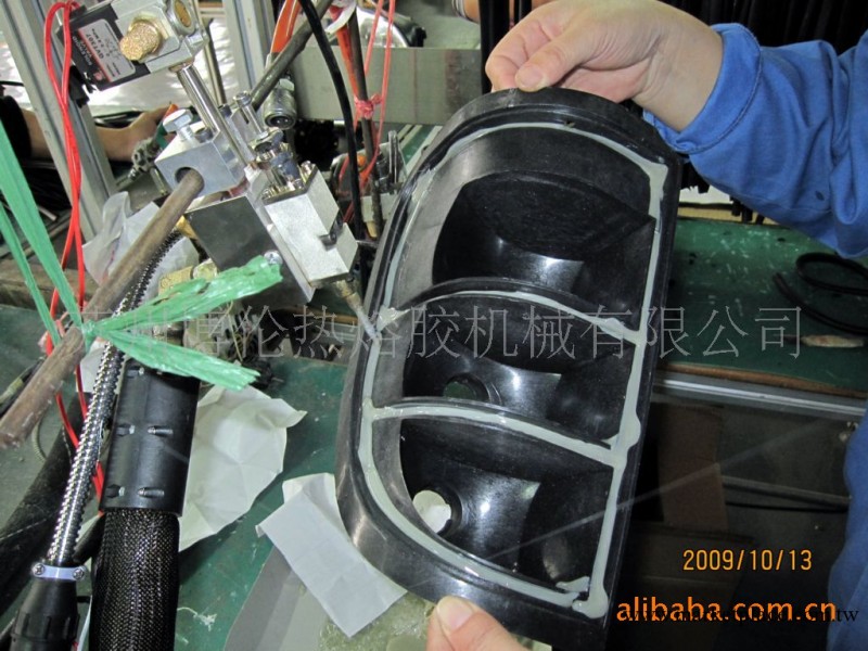 汽車，大燈，前照燈，尾燈，LED燈，密封熱熔膠上膠機工廠,批發,進口,代購