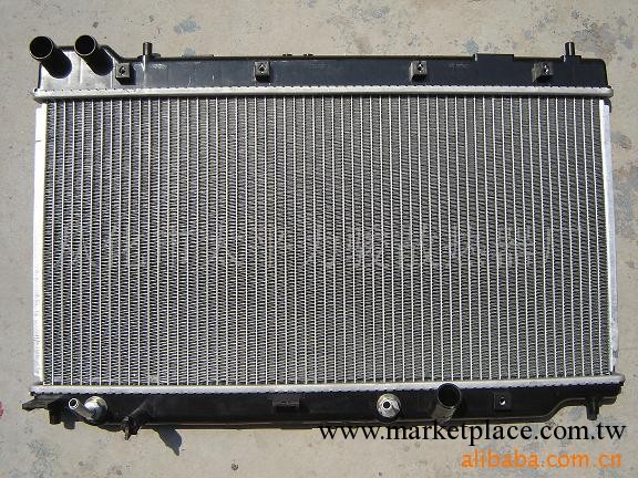 l件起批 批發供應各種高品質的 汽車散熱器（水箱）批發・進口・工廠・代買・代購