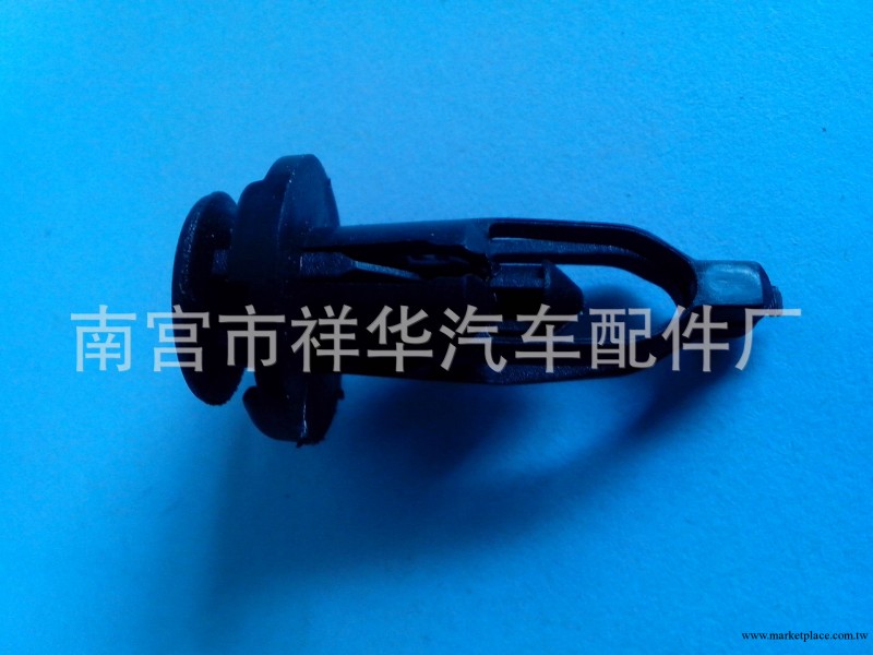 供應XH1184豐田車用6號保險杠穿芯釘卡扣尼龍塑料汽車卡扣工廠,批發,進口,代購