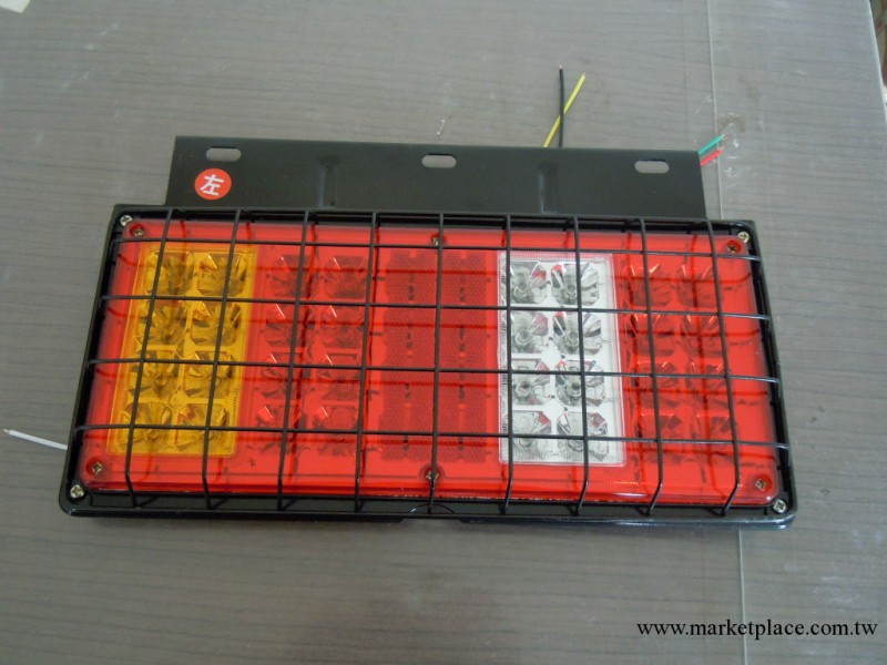 供應汽車LED節能尾燈，140-2    巨能王，153斯太爾鐵質 時代批發・進口・工廠・代買・代購