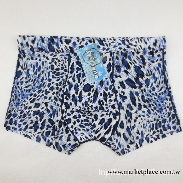 經典豹紋冰絲內褲批發 無痕男士平角褲  內衣廠傢直銷男內褲工廠,批發,進口,代購