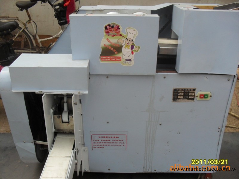 方饅頭機.應用於方饅頭的整形.食品加工設備，承接全國代理商工廠,批發,進口,代購