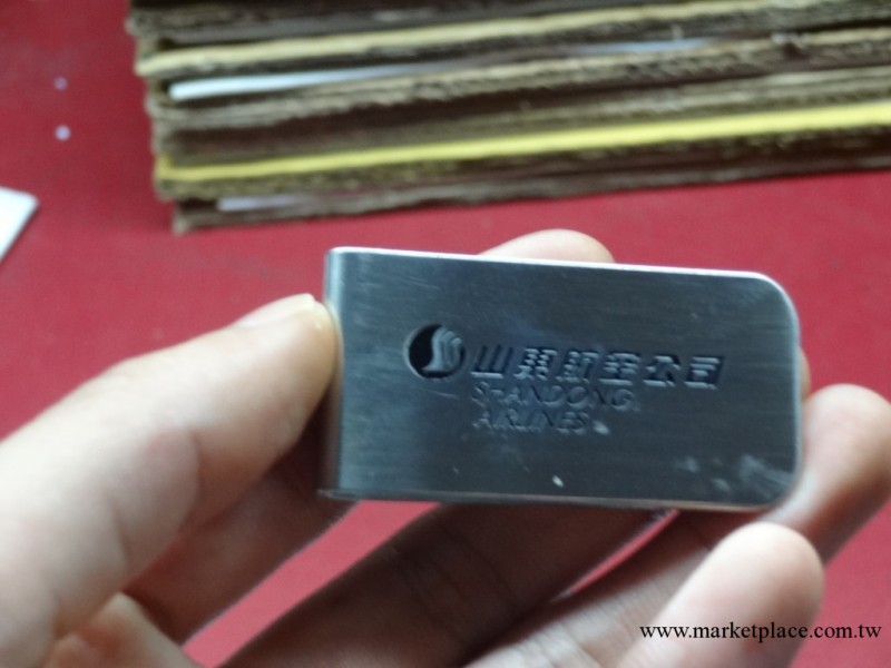 專業供應304不銹鋼拉絲錢夾 腐蝕入色金屬錢夾 按客人圖稿定做工廠,批發,進口,代購