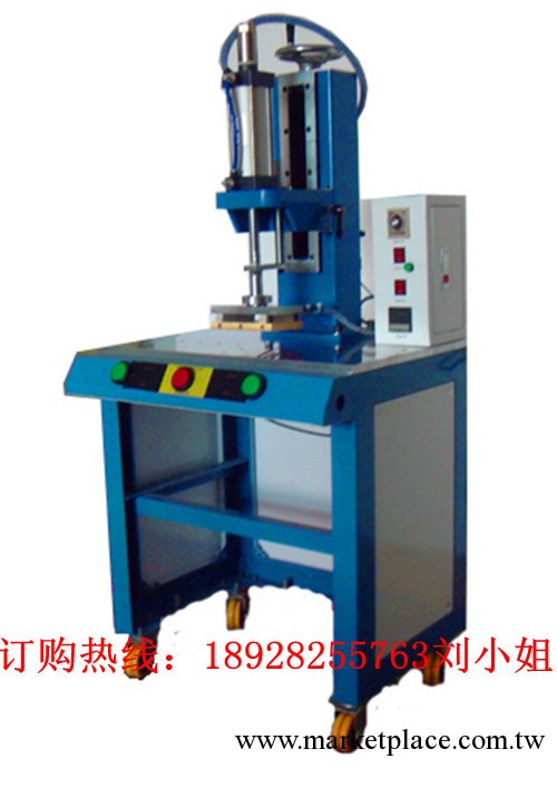 電腦鍵盤膠熱熔焊接設備，塑膠與金屬螺母埋植機，自動打螺母機工廠,批發,進口,代購