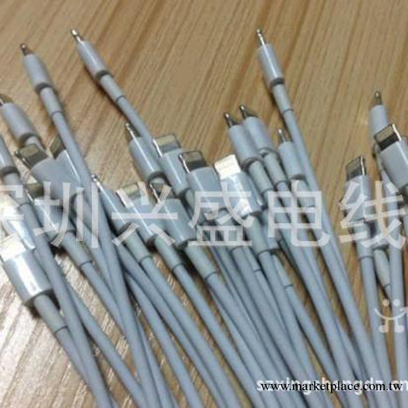 工廠超低價出售IPNHONE5蘋果5數據線工廠,批發,進口,代購