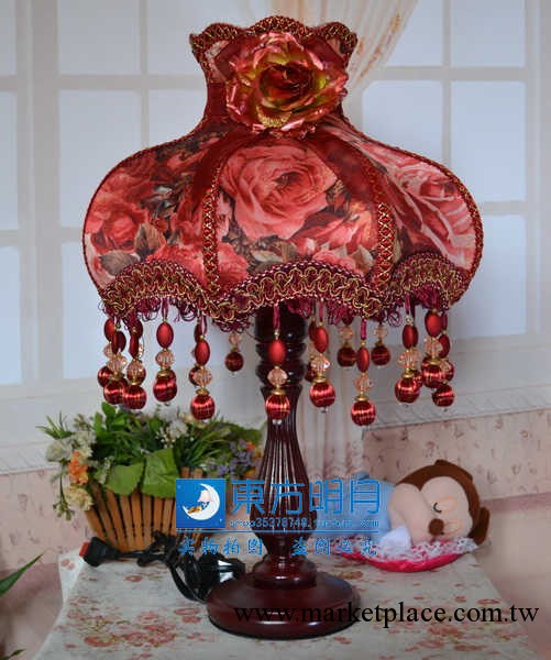 批發歐式佈藝臺燈 蕾絲臺燈 傢居燈飾 婚慶 禮品 辦公燈具 T8-243工廠,批發,進口,代購