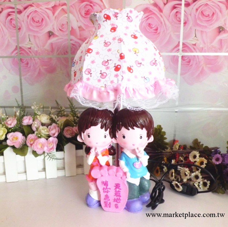 15093新款陪你到地老天荒情侶樹脂工藝臺燈 裝飾燈具工廠,批發,進口,代購