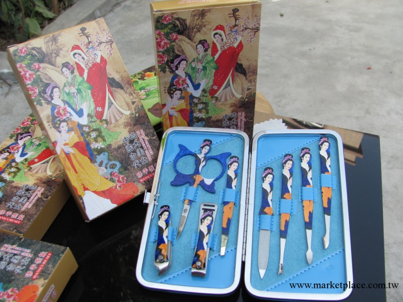 廠傢直銷2013最新款美容套裝，美女系列美容美甲工具套裝工廠,批發,進口,代購