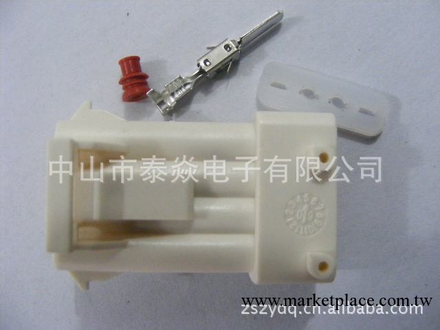 批發供應多規格汽車連接器（圖）工廠,批發,進口,代購