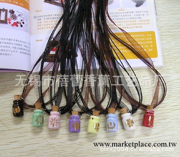 【廠傢直銷】TC07彩線小陶瓶芳香項鏈，芳香項鏈，時尚飾品，香薰工廠,批發,進口,代購