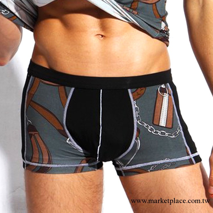 湯米獨耀 高級男士內褲 黑邊鎖鏈皮帶圖設計 莫代爾平角內褲P2030工廠,批發,進口,代購