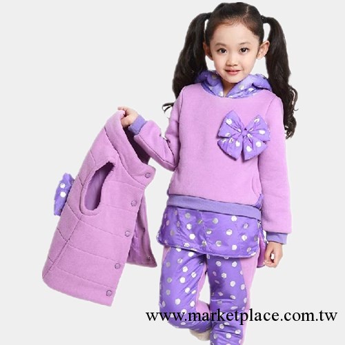 兒童套裝2013秋冬款女童圓點花朵套裝三件套品牌套裝童套裝工廠,批發,進口,代購