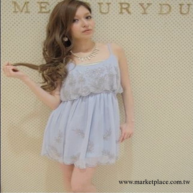 VIVI7月mercuryduo奢華重工刺繡釘珠荷葉邊吊帶連衣裙獨傢現貨工廠,批發,進口,代購