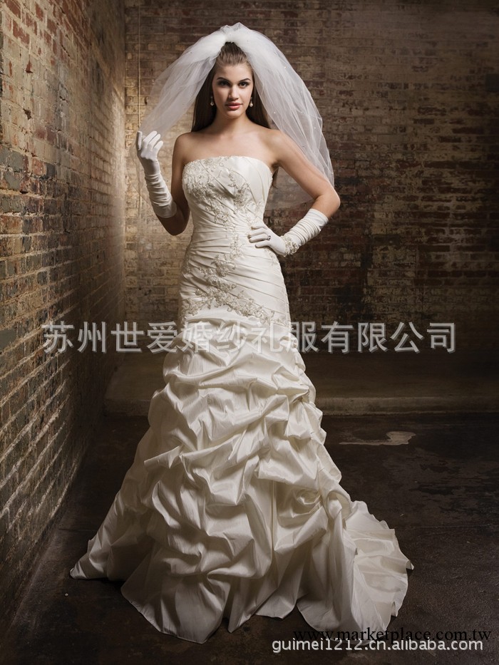 2013new trailing weddingdress 塔夫綢顯瘦婚紗 I231053工廠,批發,進口,代購