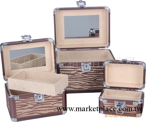 鋁箱化妝箱-鋁合金圓角包邊、木板三件套款式新穎可混工廠,批發,進口,代購
