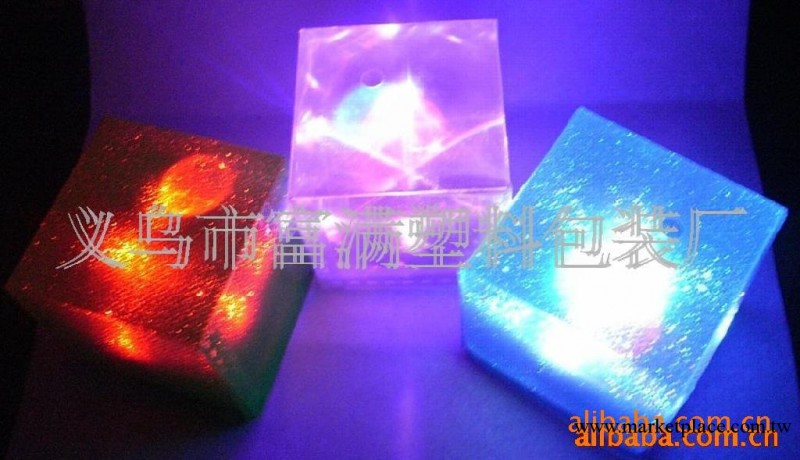 七彩發光聖誕禮品 閃光品 夜店變色閃光品工廠,批發,進口,代購