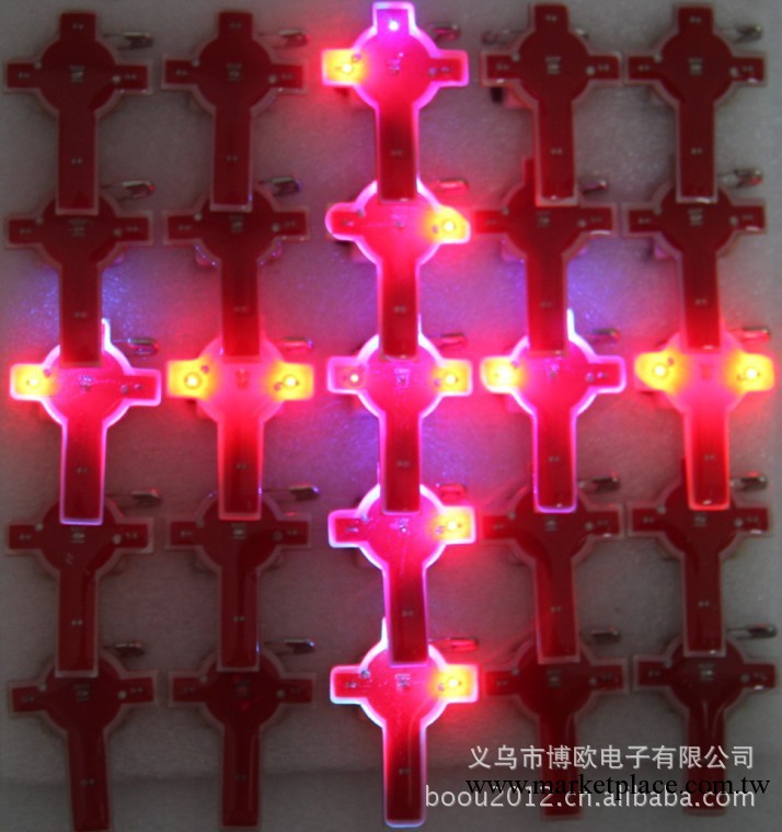 鬼節十字架 閃光胸針 /聖誕節紅色發光胸針 酒吧用品工廠,批發,進口,代購