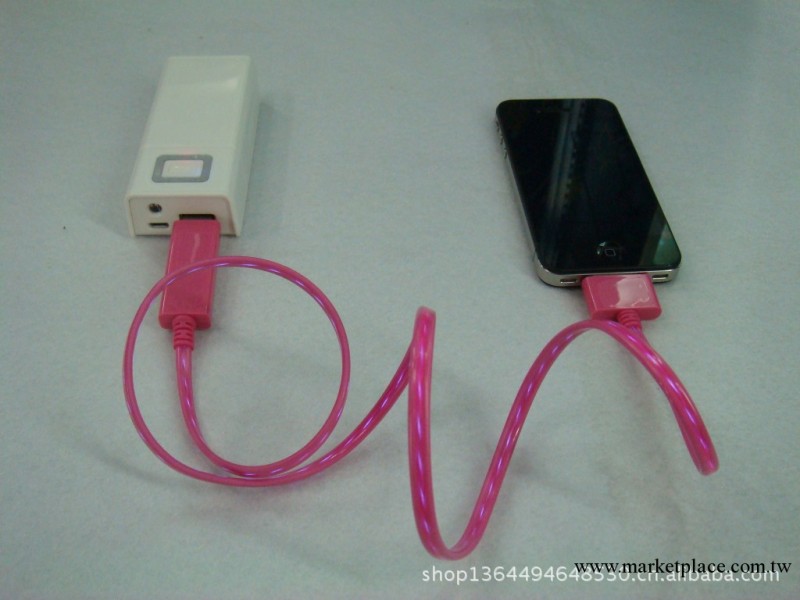 廠傢供應 iphone4發光線iphone4S追光數據線 蘋果冷光線粉色藍光工廠,批發,進口,代購