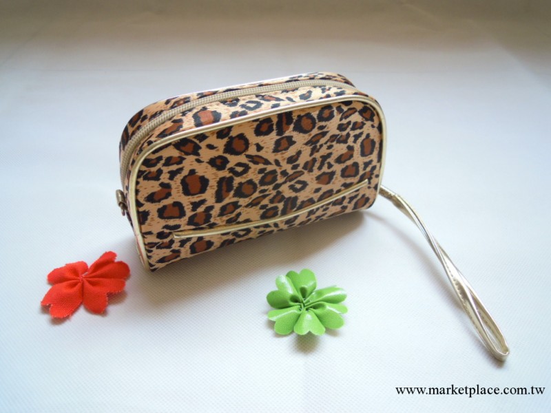 熱賣 豹紋方形化妝包/手拿包/零錢小包/leopard cosmetic bag批發・進口・工廠・代買・代購