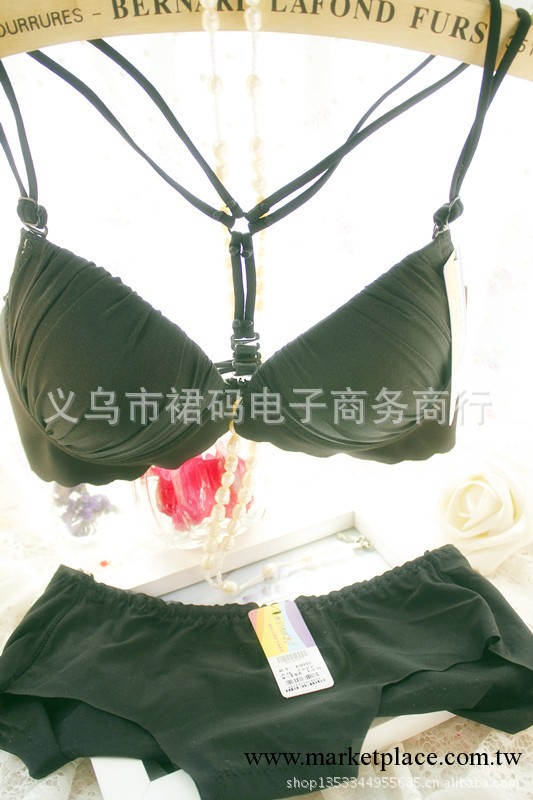 9093無痕美背性感前扣交叉肩帶日系少女胸罩套裝內衣批發 9093工廠,批發,進口,代購