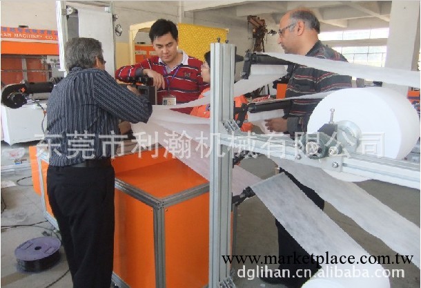廣東供應：全自動C型口罩機，專業生產C型口罩機設備（專業）工廠,批發,進口,代購