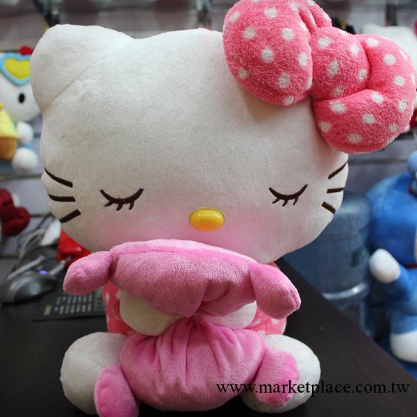 廠傢直供 HELLO KITTY睡衣款毛絨公仔 坐姿抱枕頭kitty毛絨公仔工廠,批發,進口,代購