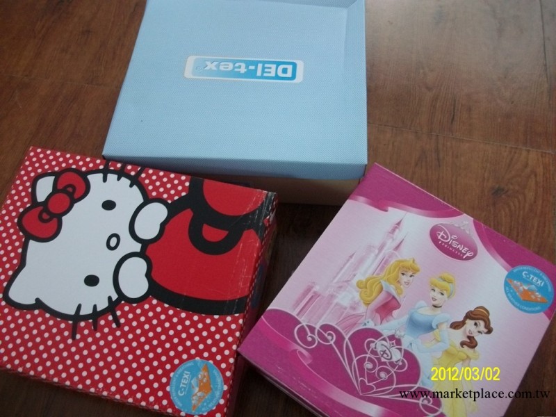 外貿童鞋　迪斯尼，ＨＥＬＬＯ　ＫＩＴＴＹ雪靴　防滑保暖鞋工廠,批發,進口,代購