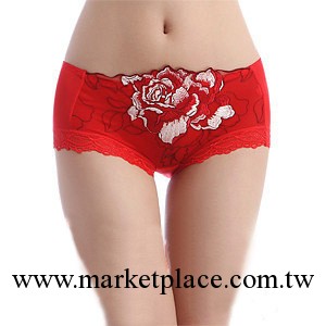89222熱銷萬件女士紅內褲竹炭纖維性感牡丹刺繡龍年開運三角褲工廠,批發,進口,代購