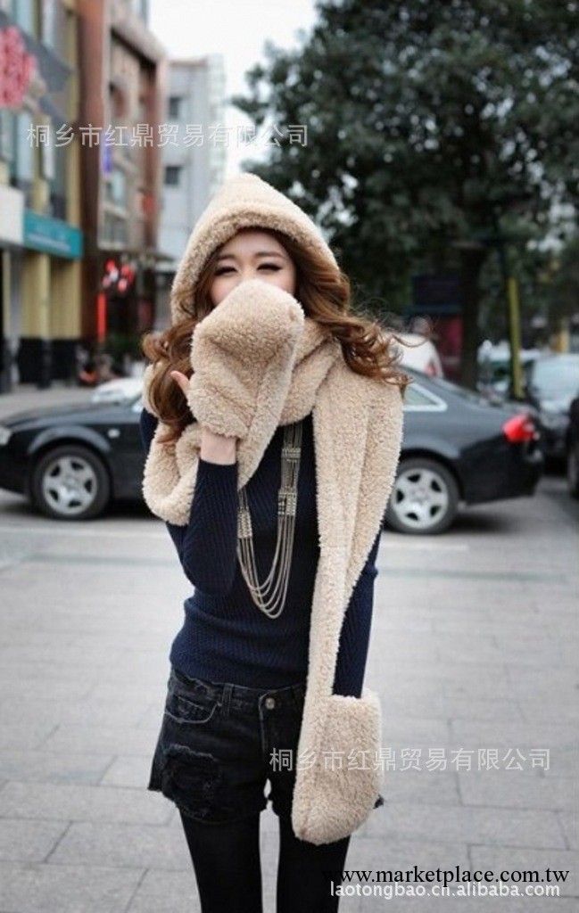 2012新款韓國秋冬羊羔絨連帽毛絨雙層加厚情侶圍巾帽子手套一體工廠,批發,進口,代購