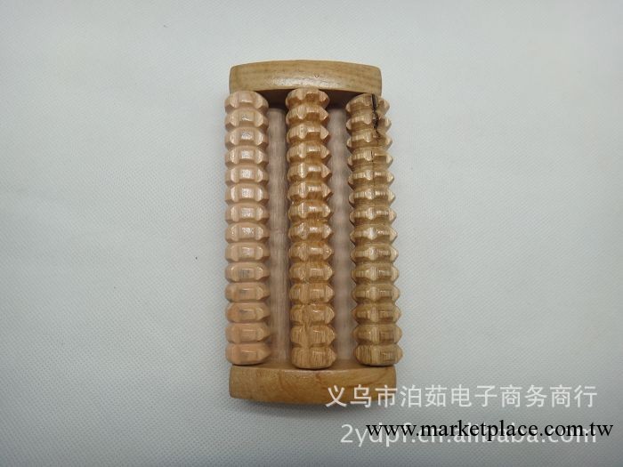 木制按摩器  三排按摩器  腳底按摩器  2元產品  義烏2元配貨中心工廠,批發,進口,代購