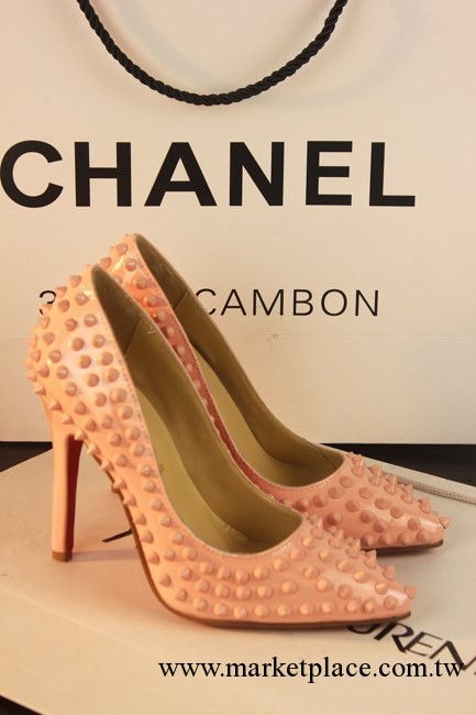 2013歐美裸粉色鉚釘高跟單鞋細跟尖頭跟鞋女式單鞋春鞋潮流新品工廠,批發,進口,代購