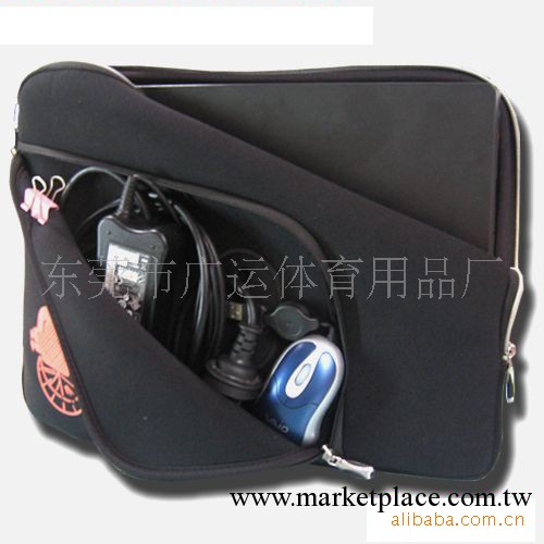 供應14寸潛水料電腦內膽包Hello kitty和叮當貓筆記本 IPAD電腦包工廠,批發,進口,代購
