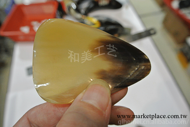 批發經銷三角型黃牛角刮痧板BJ006B-1  身體局部刮痧美容保健品工廠,批發,進口,代購