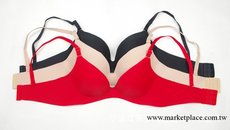 一片式胸罩 V型加厚聚攏 乳溝皇後 無痕 內衣批發 胸罩批發 女工廠,批發,進口,代購