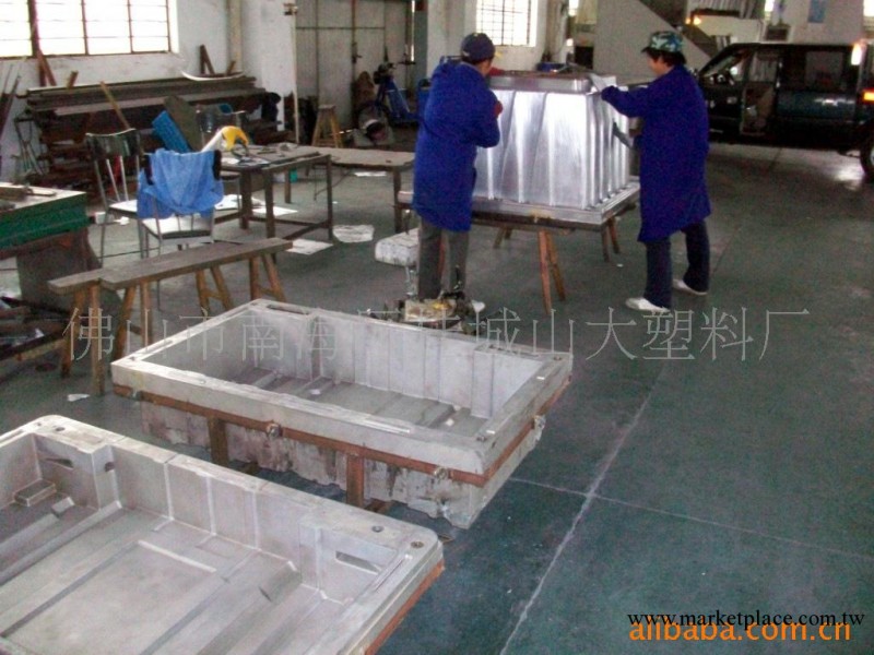 供應PE滾塑模具加工，滾塑制品加工(圖)工廠,批發,進口,代購