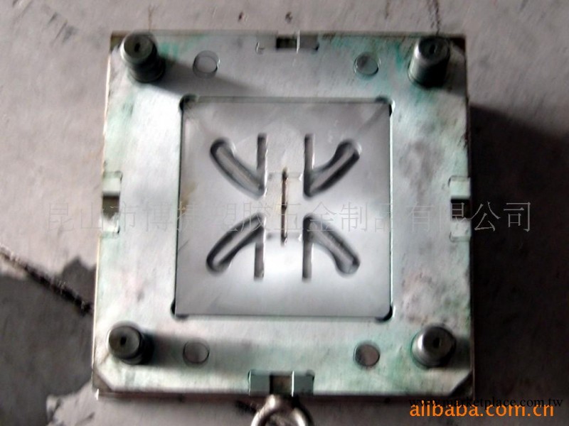 提供精密塑膠模具加工工廠,批發,進口,代購