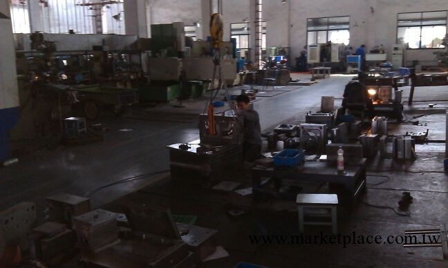 生產加工各類彎管模具 ，塑料模具， 沖床模具，數控模具工廠,批發,進口,代購