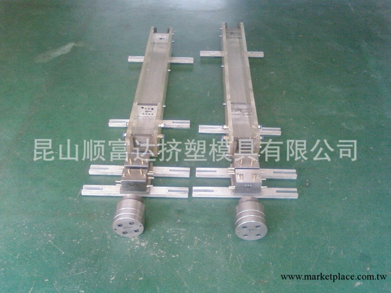 熱銷供應 各種塑料材質 型材擠出模具 加工定做工廠,批發,進口,代購