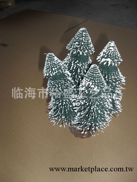 【新款力薦】供應經濟實惠精美聖誕樹 多色可選噴雪聖誕樹工廠,批發,進口,代購