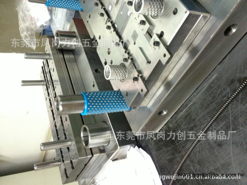 提供高度精密模具，高速模具，精密五金模具加工工廠,批發,進口,代購