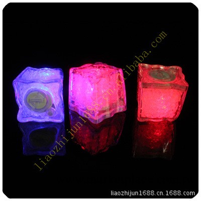 方形發光冰塊 感應LED冰塊 婚慶/聖誕/夏日情調/情侶禮品工廠,批發,進口,代購