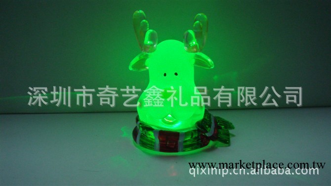 廠傢特供聖誕發光七彩吊飾亞克力聖誕鹿頭工藝禮品工廠,批發,進口,代購
