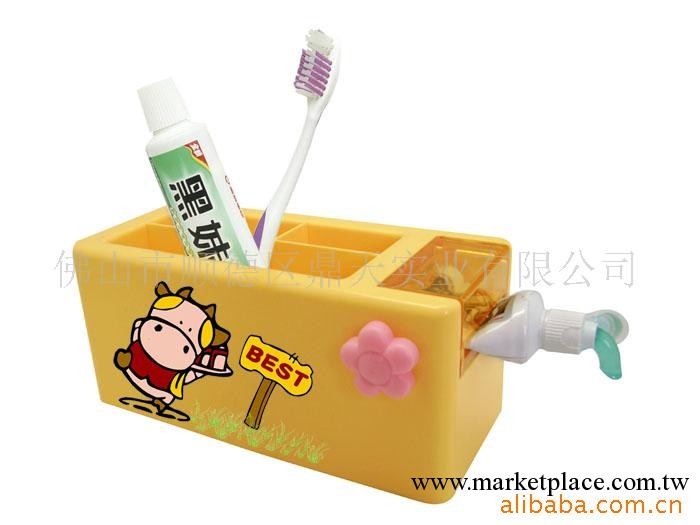 供應多功能牙具盒,聖誕禮品,新奇特,塑料禮品,飾品工廠,批發,進口,代購
