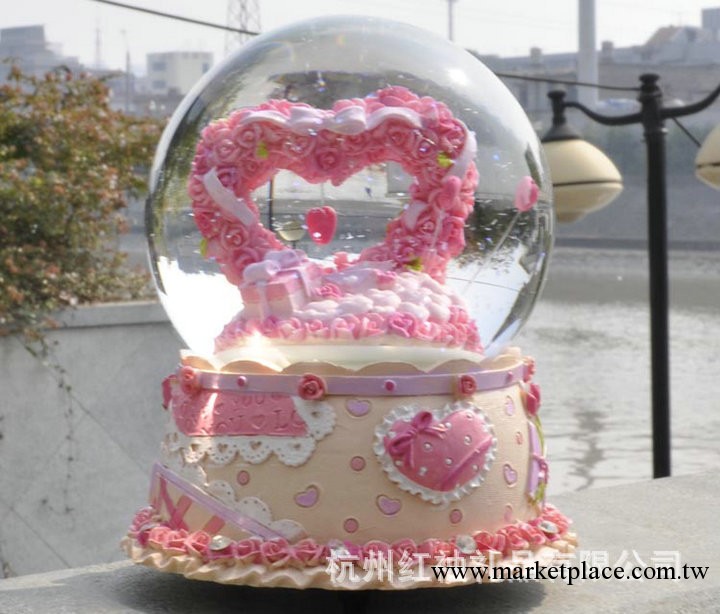 2013傢居擺件 聖誕/婚慶禮物禮品玫瑰花車A款水晶球音樂盒M9008AB工廠,批發,進口,代購
