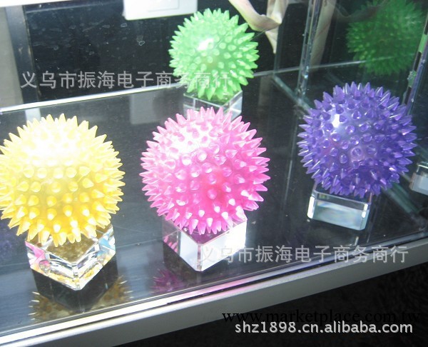 閃光彈力球 按摩球發光球 跳跳球 義烏小商品批發 50工廠,批發,進口,代購