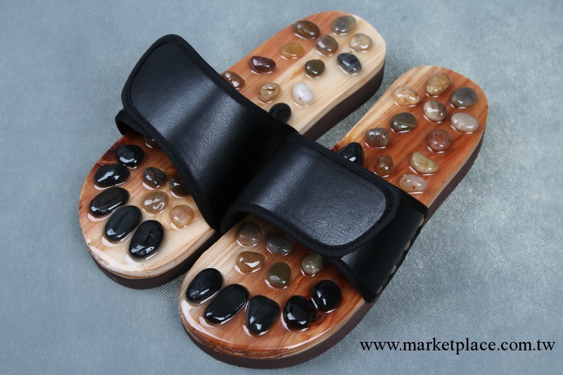 玉石按摩拖鞋 鵝卵石按摩拖鞋 磁療法穴位按摩拖鞋廠傢直銷批發・進口・工廠・代買・代購