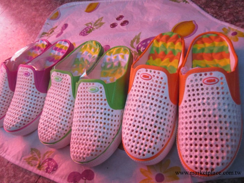 2013新款女士高跟鳥巢按摩洞洞鞋 鏤空糖果色厚底高跟涼拖鞋 3色工廠,批發,進口,代購