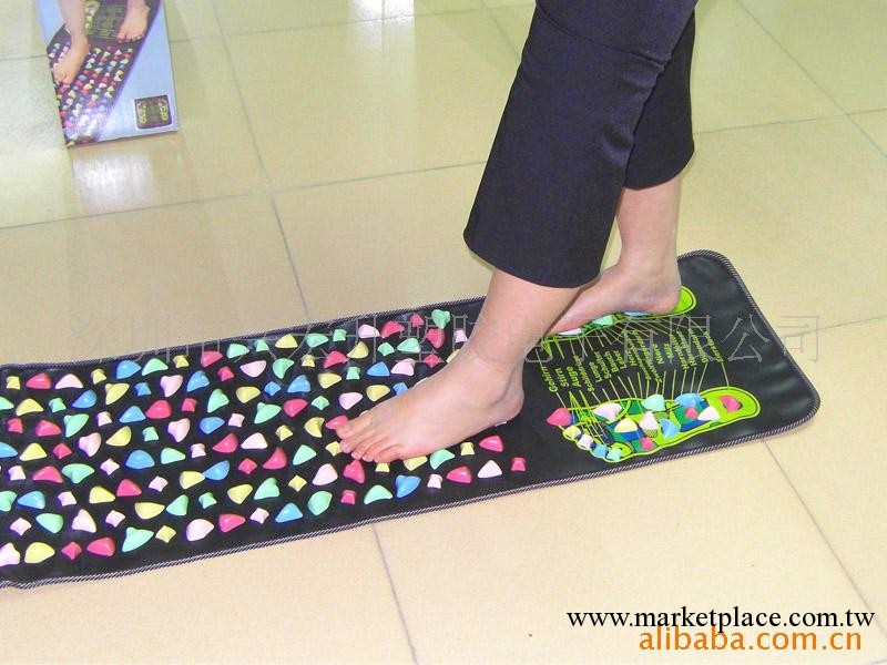 供應腳底按摩墊，運動按摩器材，腳部保健按摩器，足部按摩器工廠,批發,進口,代購
